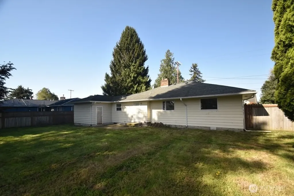 614 S Pine Street Burlington WA 98233