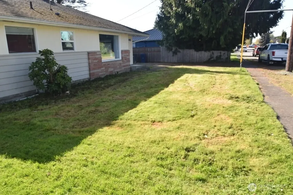 614 S Pine Street Burlington WA 98233