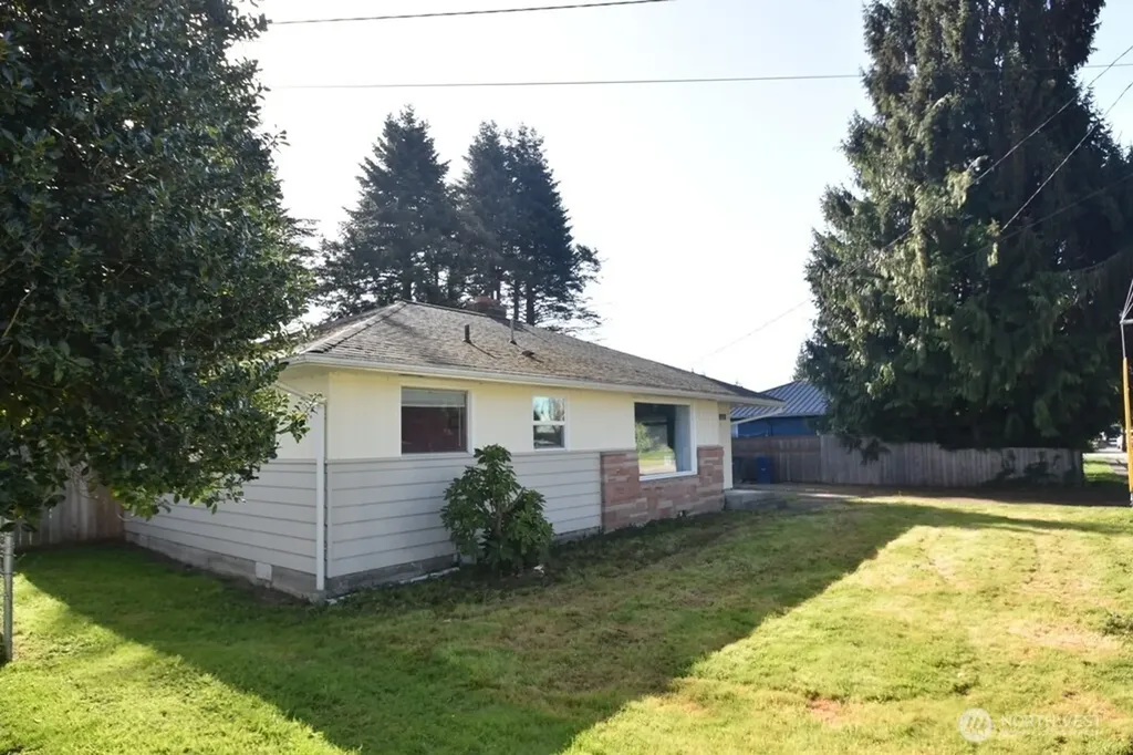 614 S Pine Street Burlington WA 98233