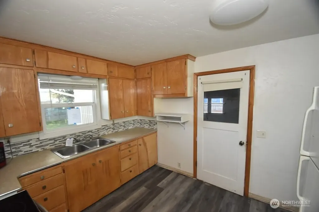 614 S Pine Street Burlington WA 98233