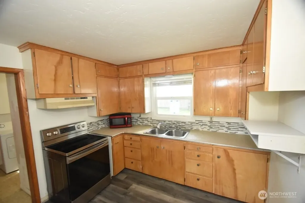 614 S Pine Street Burlington WA 98233