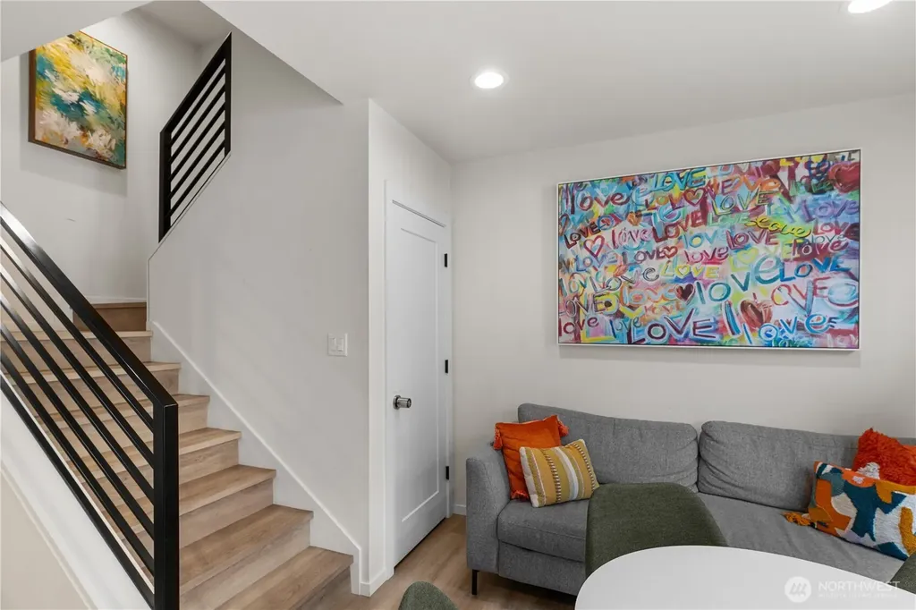 1118 16th Avenue Seattle WA 98122