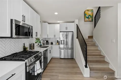 1118 16th Avenue Seattle WA 98122