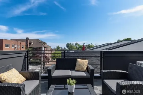 1118 16th Avenue Seattle WA 98122