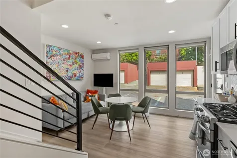 1118 16th Avenue Seattle WA 98122