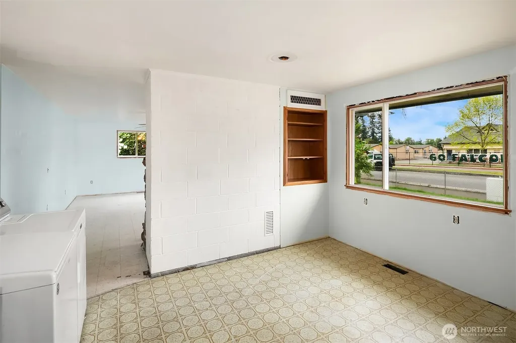 33313 SE 42nd Street Fall City WA 98024