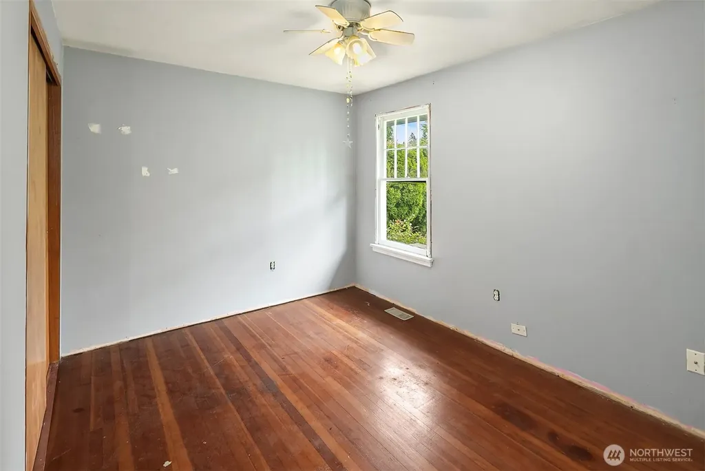 33313 SE 42nd Street Fall City WA 98024