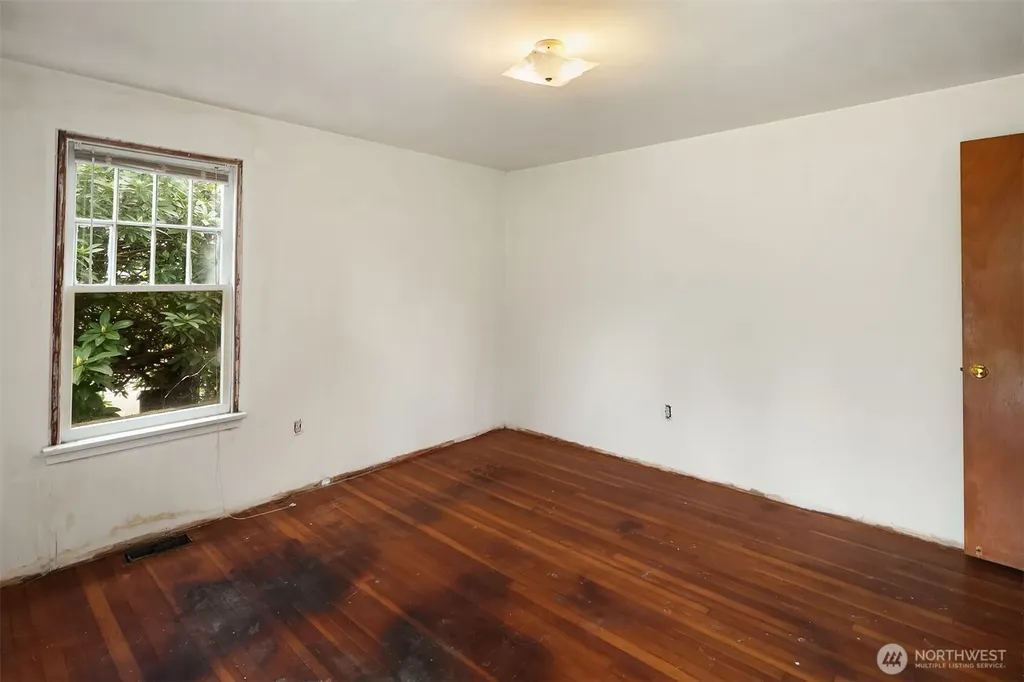 33313 SE 42nd Street Fall City WA 98024