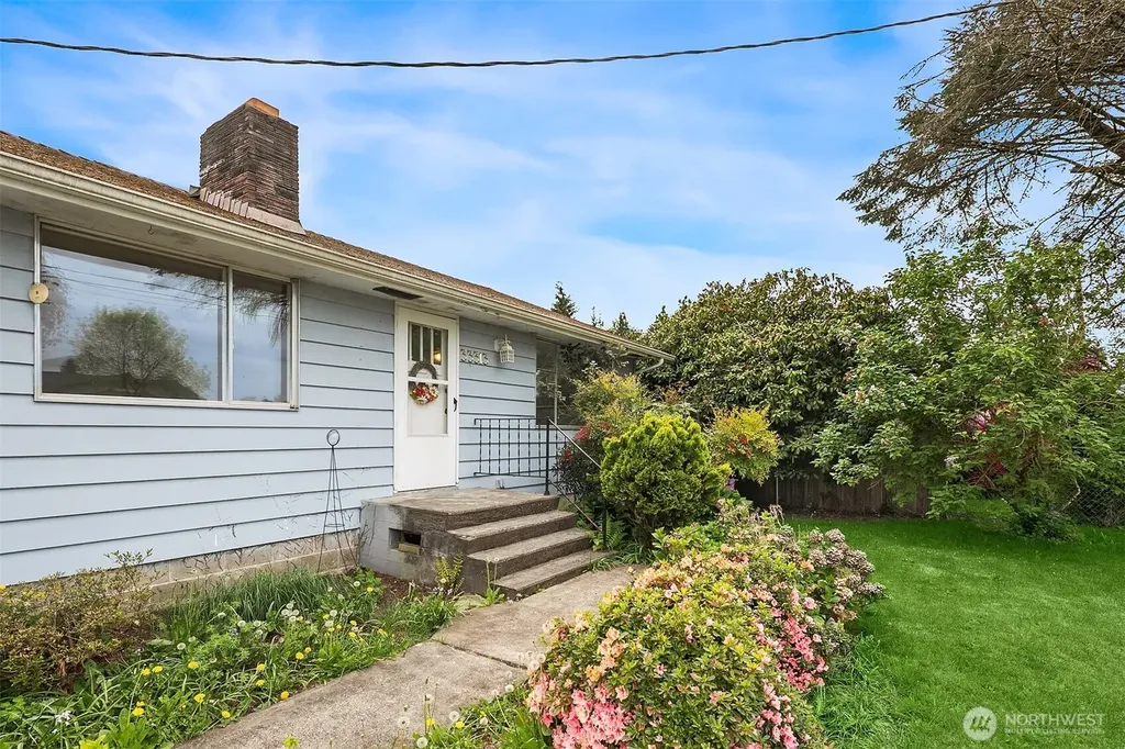 33313 SE 42nd Street Fall City WA 98024