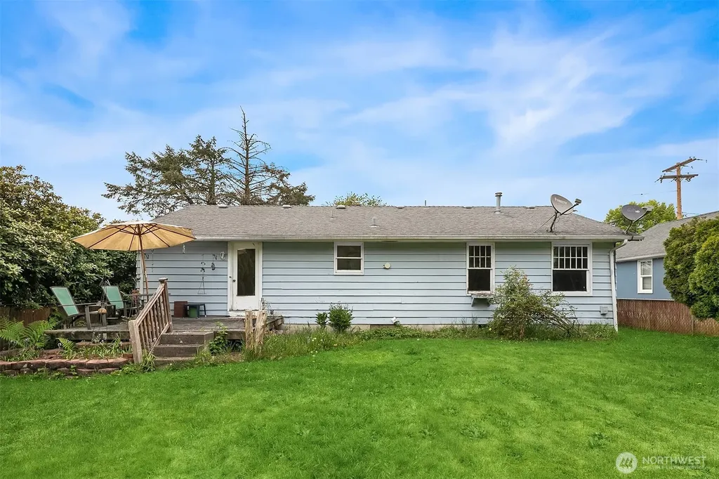 33313 SE 42nd Street Fall City WA 98024