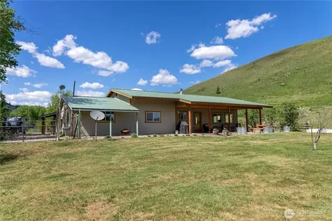 446 Rendezvous Road Winthrop WA 98862