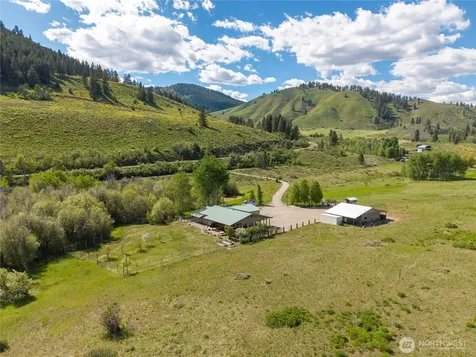 446 Rendezvous Road Winthrop WA 98862