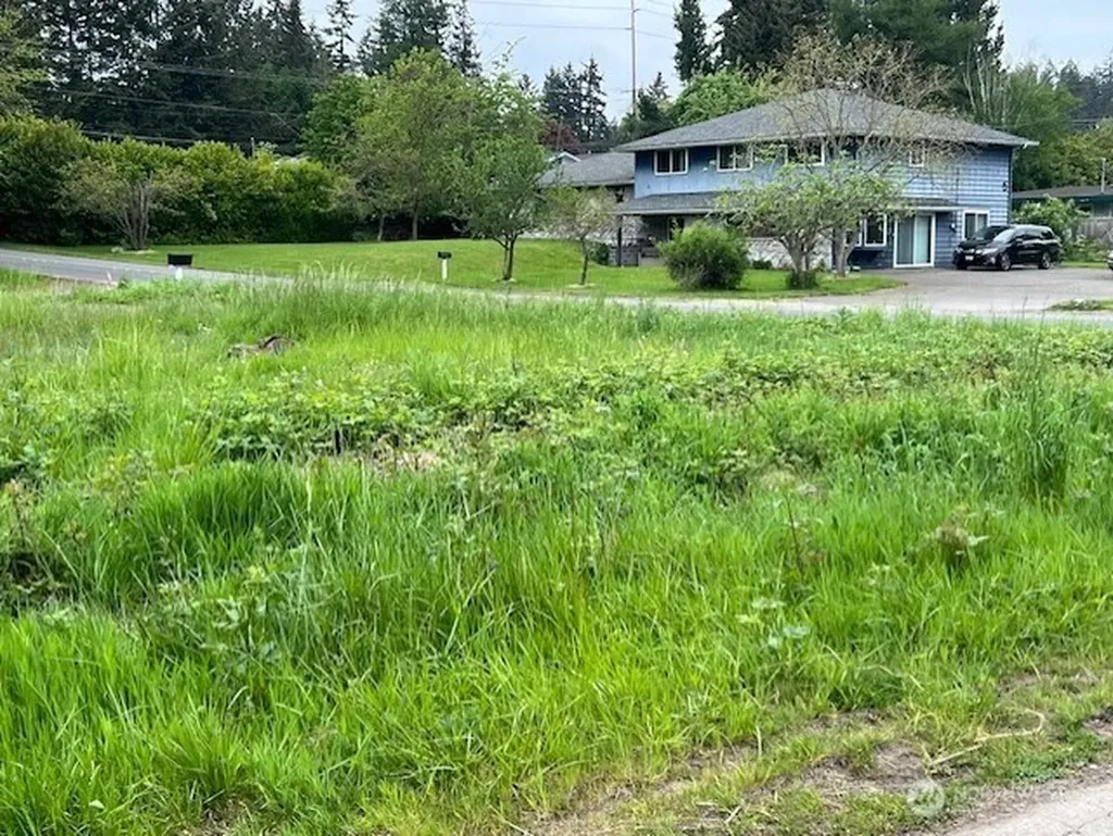 64 Pearl Place Bremerton WA 98310
