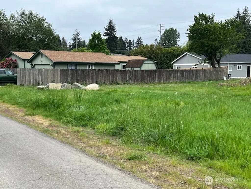 64 Pearl Place Bremerton WA 98310