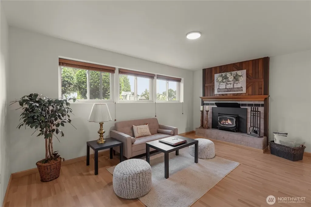 26631 Carnaby Way Kent WA 98032