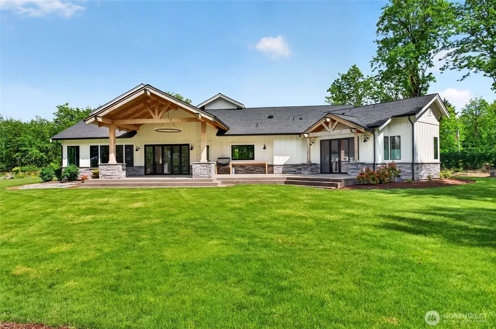15184 SE 330th Way Auburn WA 98092
