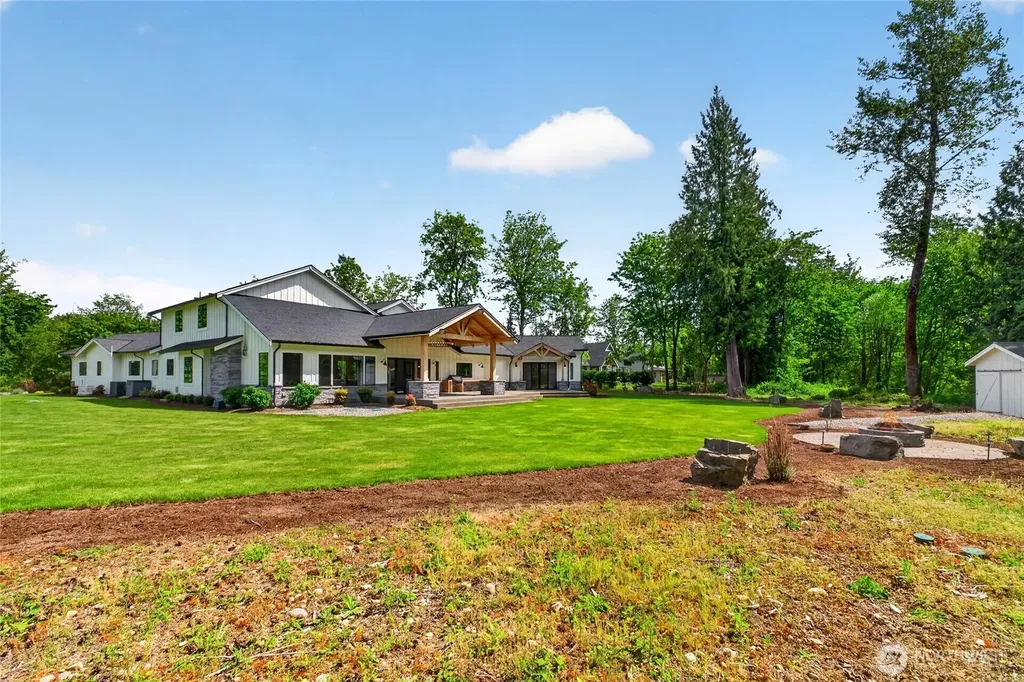 15184 SE 330th Way Auburn WA 98092