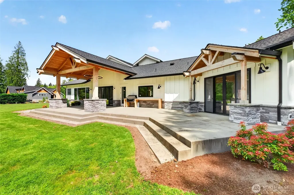 15184 SE 330th Way Auburn WA 98092