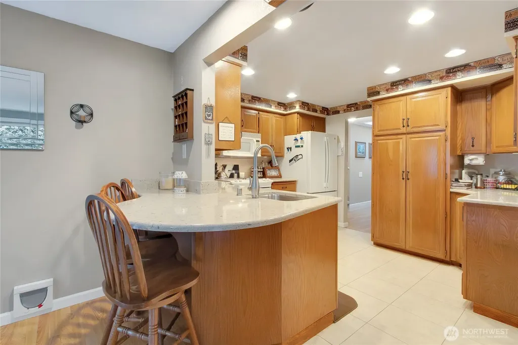30925 22nd Avenue SW Federal Way WA 98023