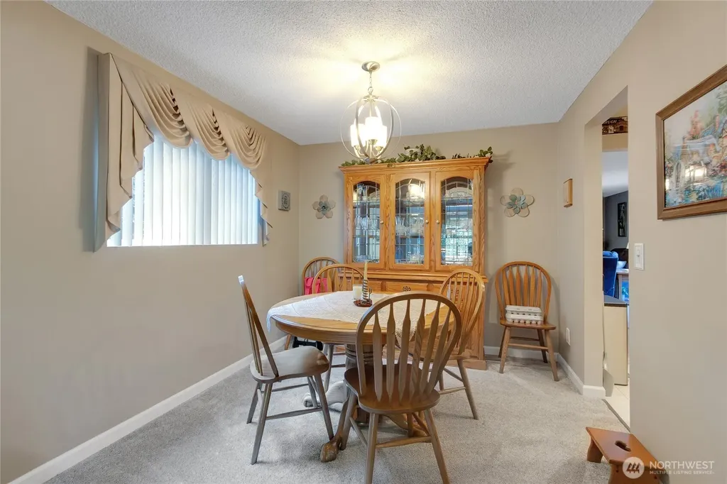30925 22nd Avenue SW Federal Way WA 98023