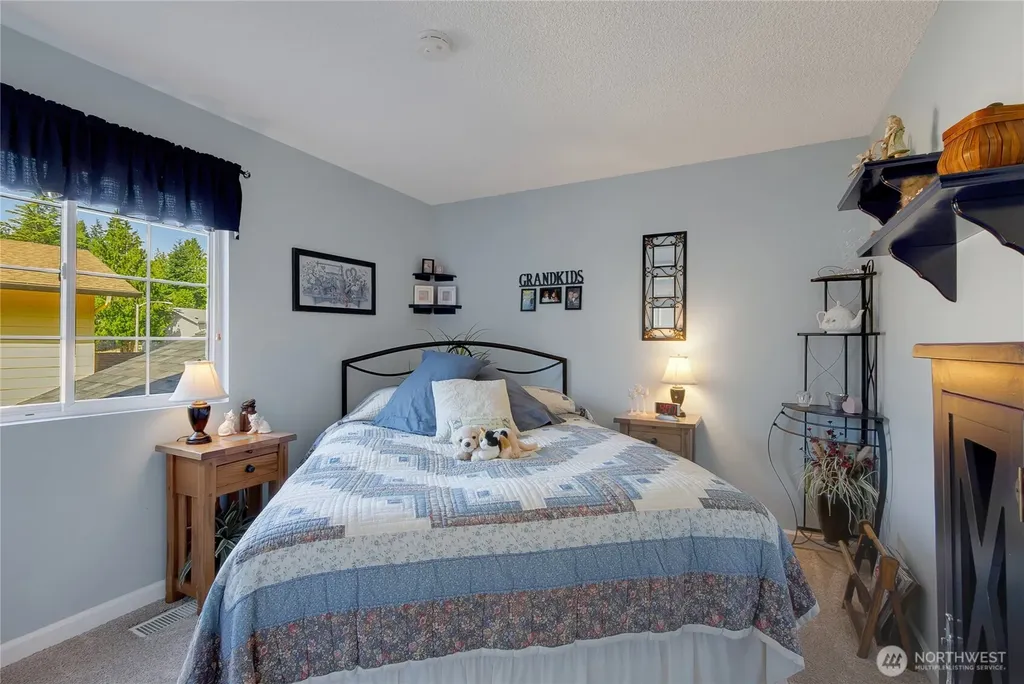 30925 22nd Avenue SW Federal Way WA 98023