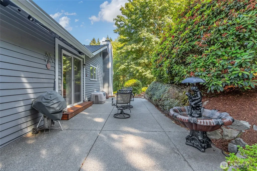 30925 22nd Avenue SW Federal Way WA 98023