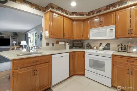 30925 22nd Avenue SW Federal Way WA 98023