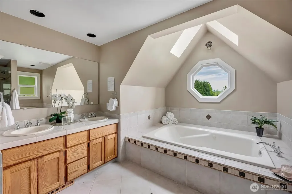 14214 Woods Lake Road Monroe WA 98272