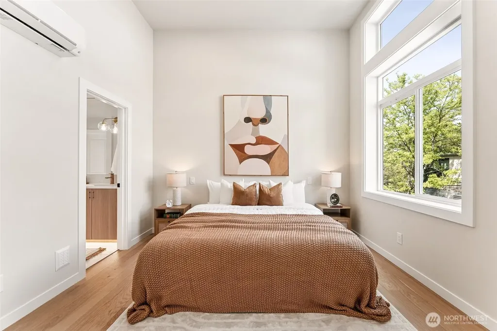 3449 California Avenue SW Seattle WA 98116