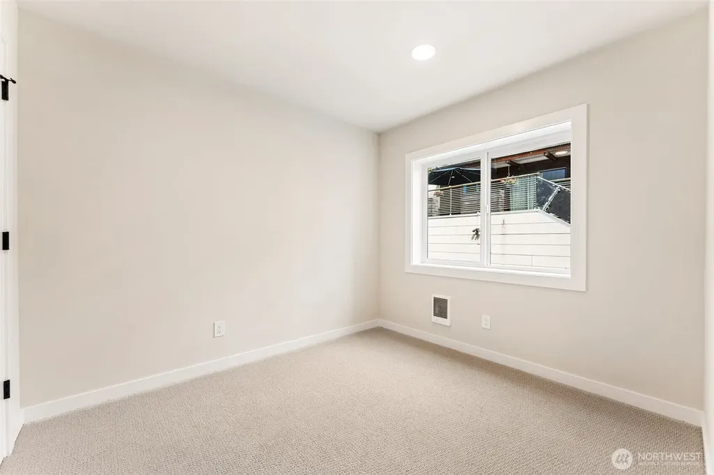 3449 California Avenue SW Seattle WA 98116