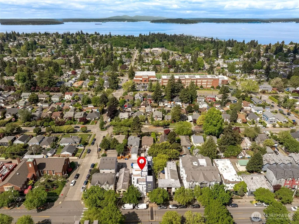 3449 California Avenue SW Seattle WA 98116