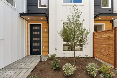 3449 California Avenue SW Seattle WA 98116