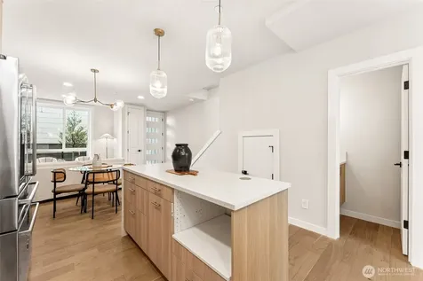 3449 California Avenue SW Seattle WA 98116