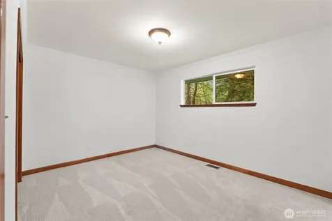 21642 148th Avenue SE Kent WA 98042