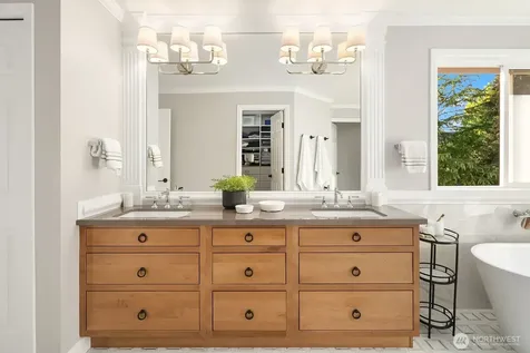27212 SE 12th Place Sammamish WA 98075