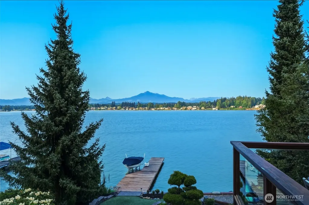 405 N Davies Road Lake Stevens WA 98258