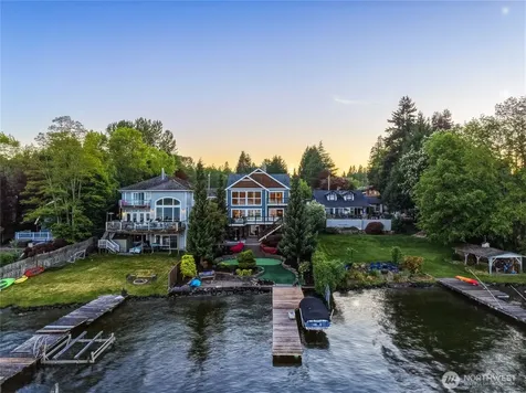 405 N Davies Road Lake Stevens WA 98258