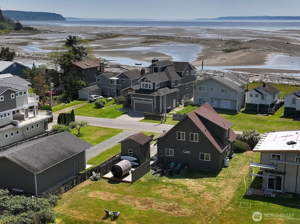 2633 Sunlight Beach Road Clinton WA 98236