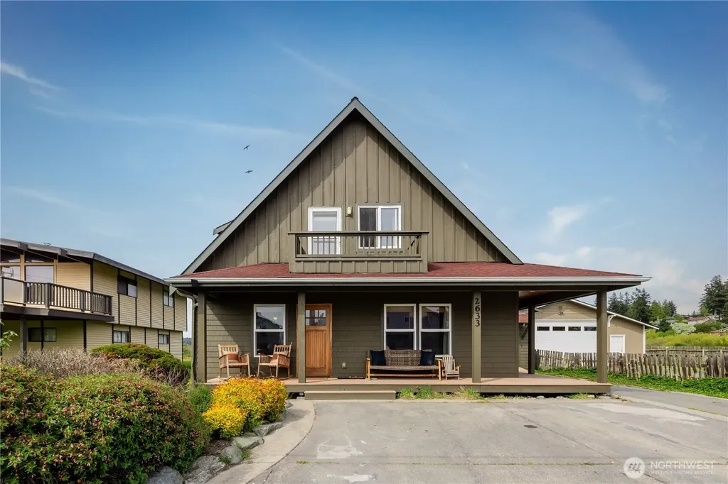 2633 Sunlight Beach Road Clinton WA 98236