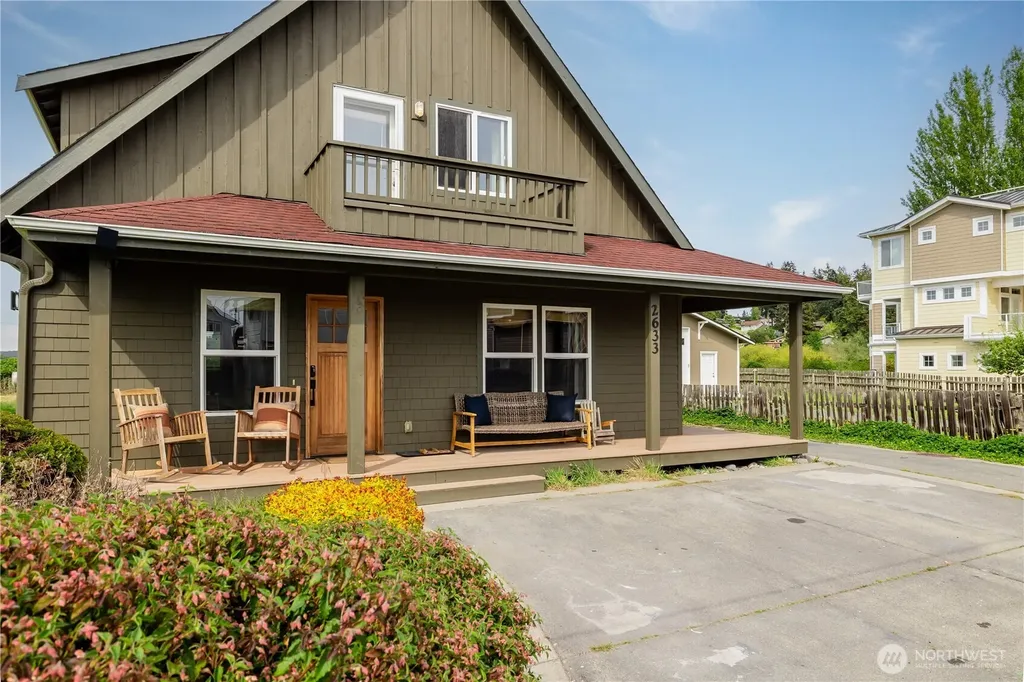 2633 Sunlight Beach Road Clinton WA 98236