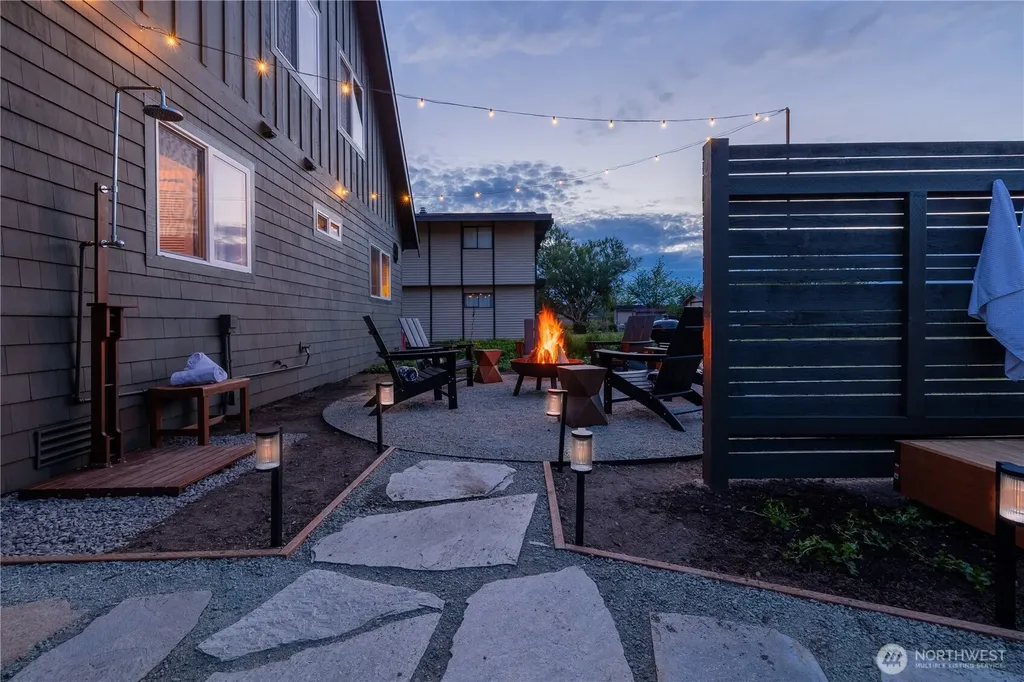 2633 Sunlight Beach Road Clinton WA 98236