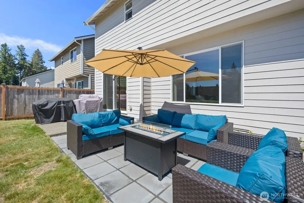 553 NE Nantucket Street Bremerton WA 98310