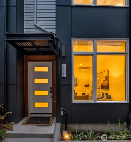 9553 Ashworth Avenue N Seattle WA 98103