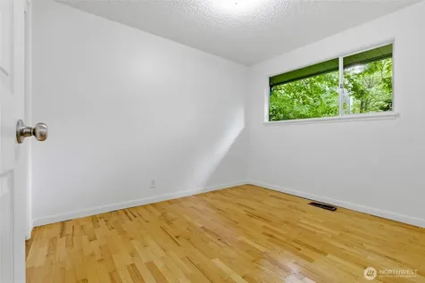 1013 NE 126th Street Seattle WA 98125