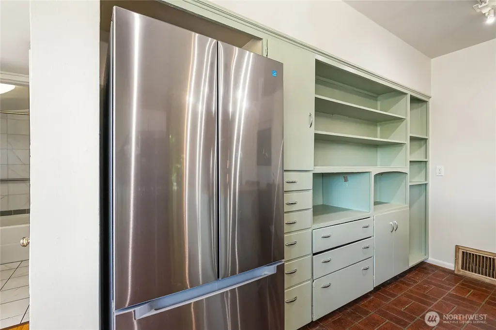 1205 Front Street Lynden WA 98264