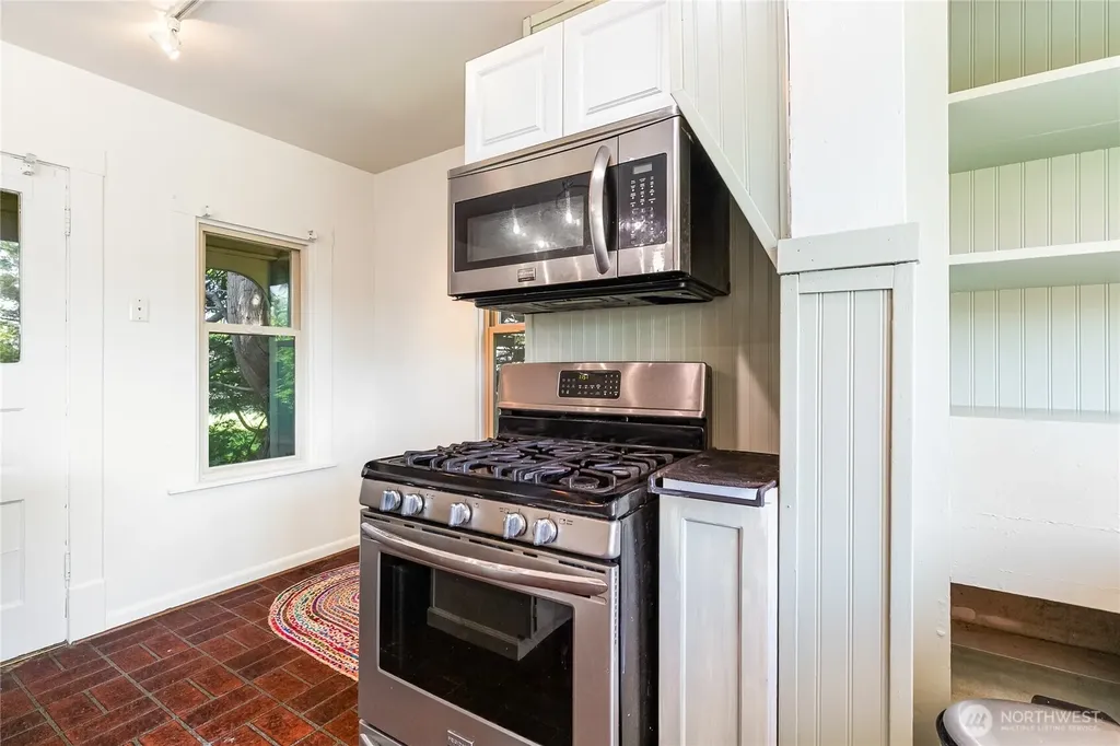 1205 Front Street Lynden WA 98264