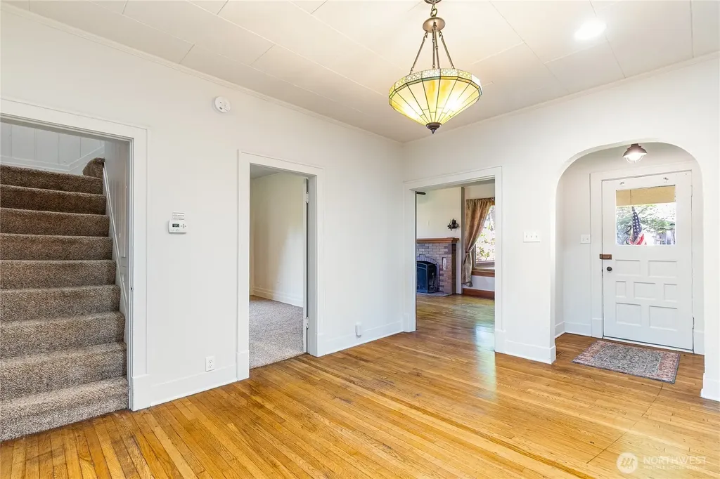 1205 Front Street Lynden WA 98264