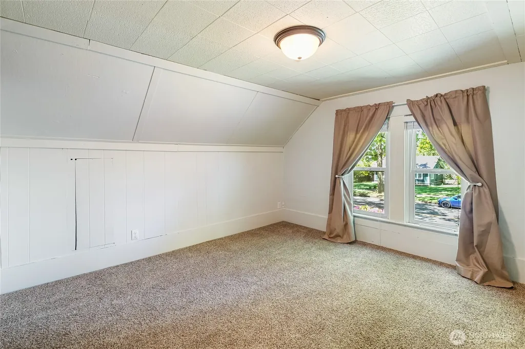 1205 Front Street Lynden WA 98264