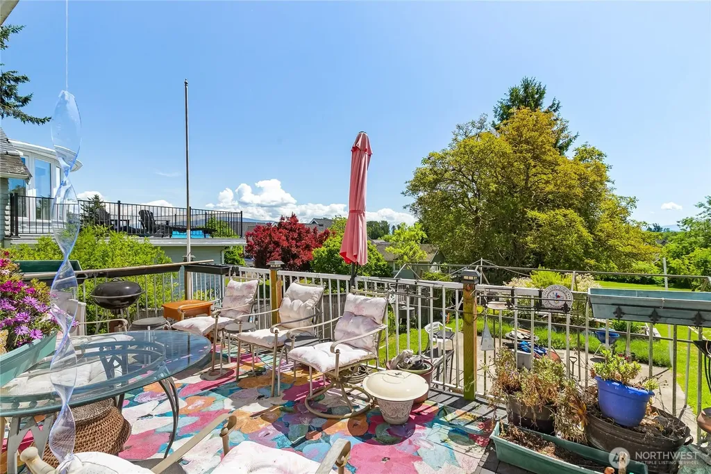 1205 Front Street Lynden WA 98264