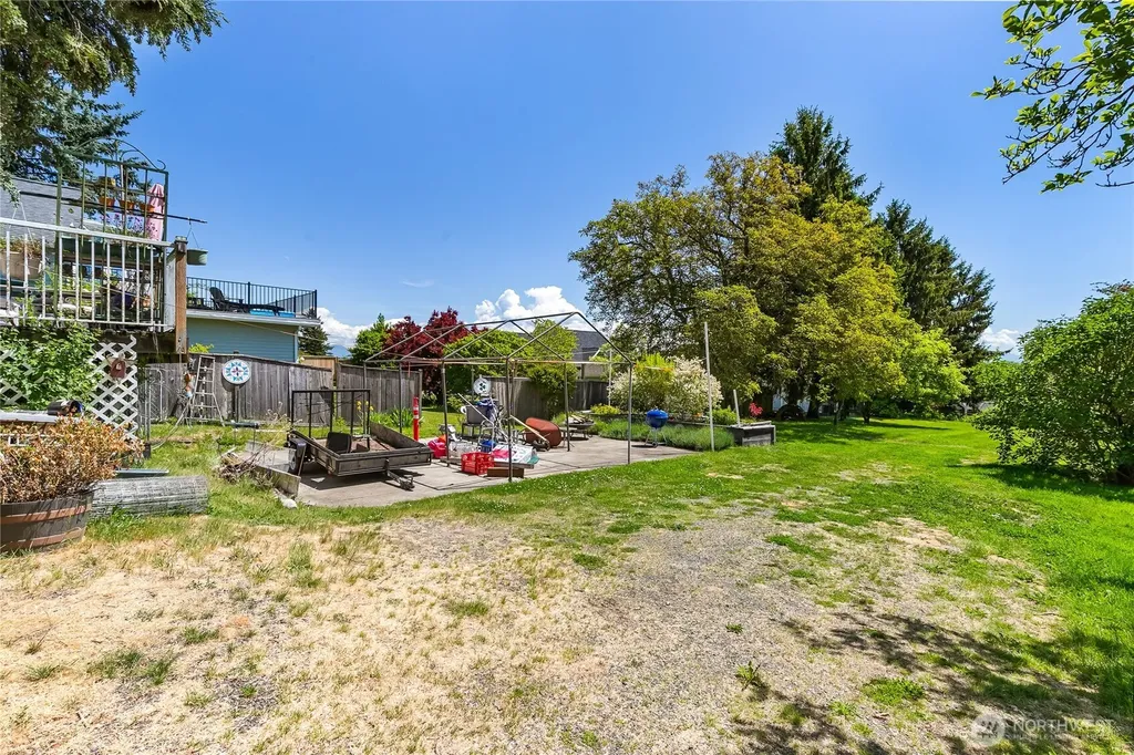 1205 Front Street Lynden WA 98264